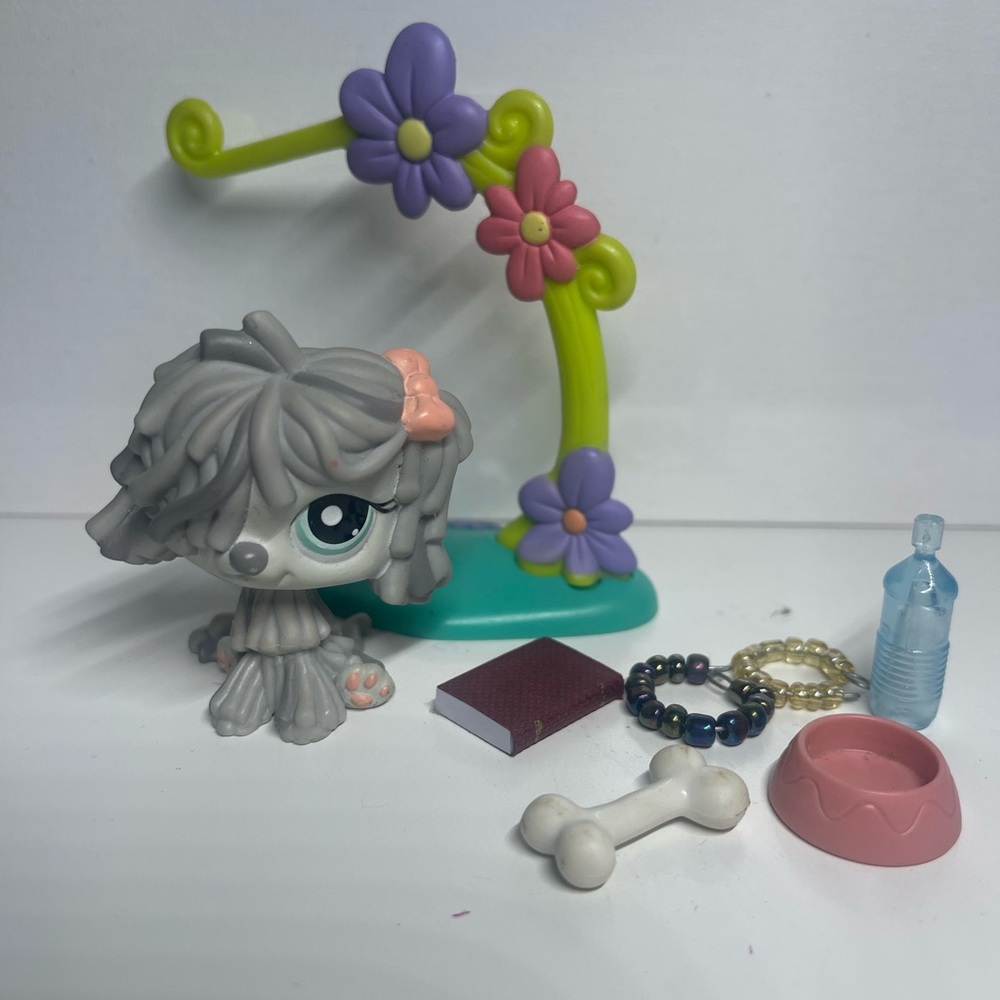 Lps mop dog